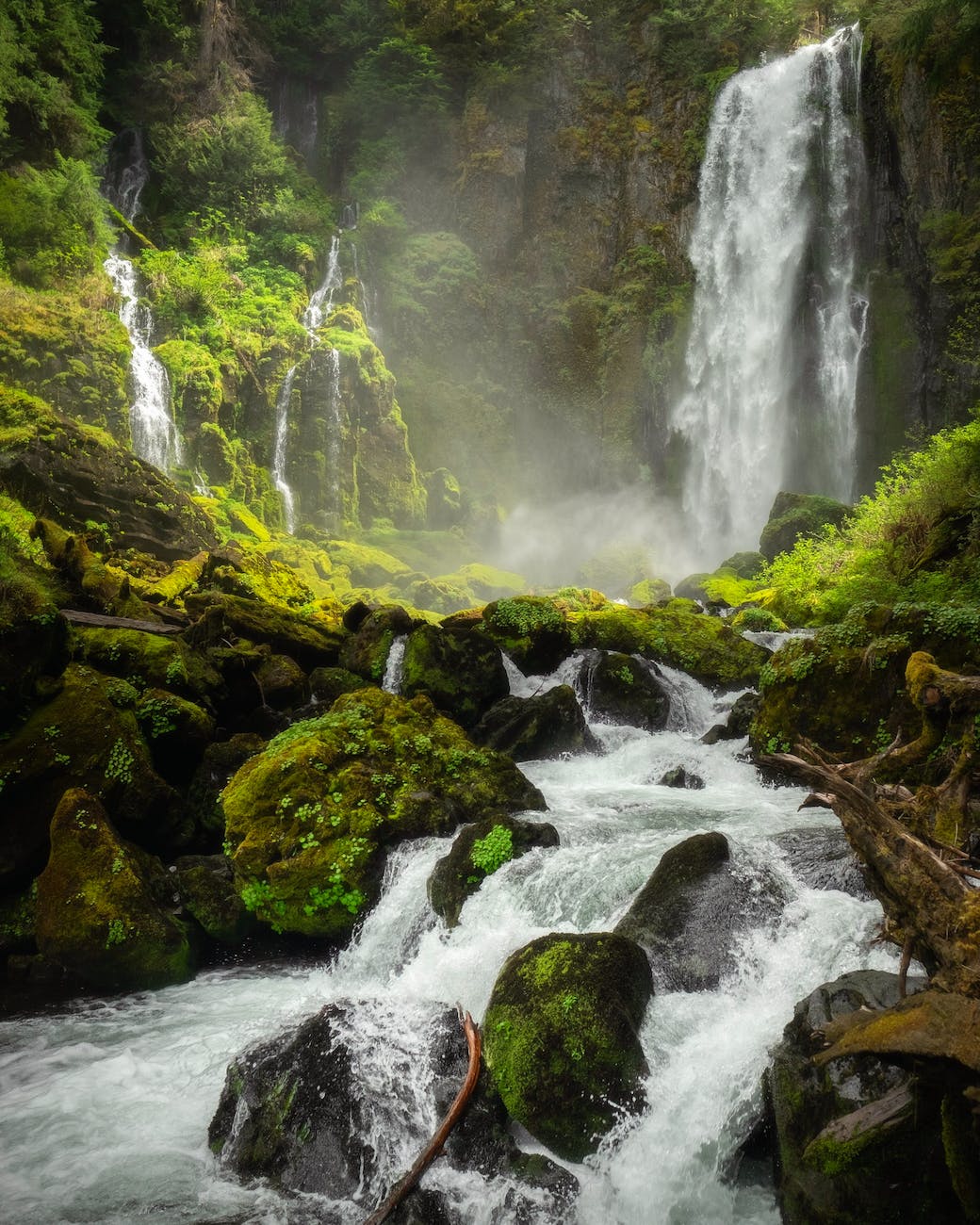 time lapse photography of flowing waterfall